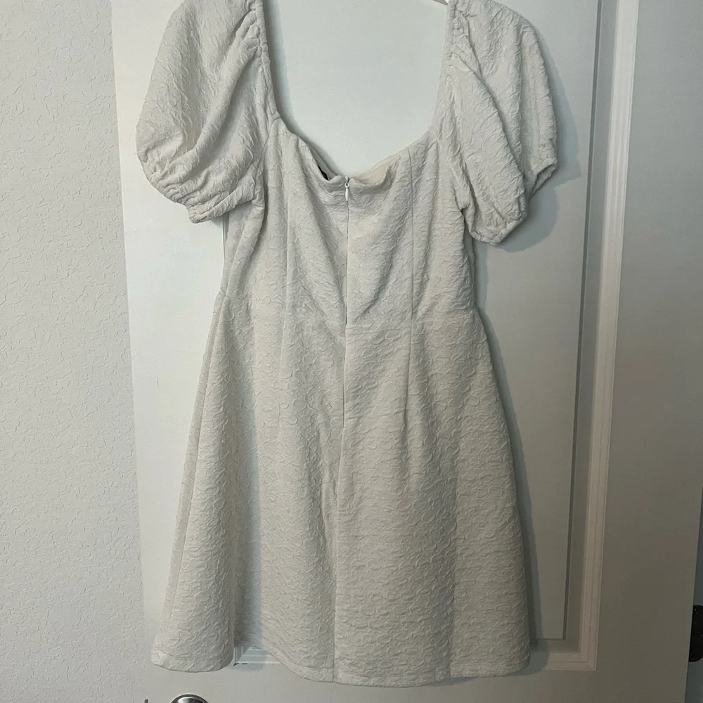 Petal & Pup Baxie White Sheath Mini Dress Square Neck - Picture 8 of 8